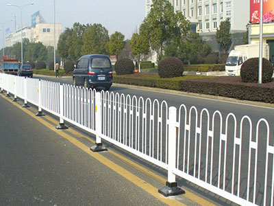 京式道路護(hù)欄