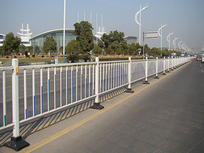 市政道路護(hù)欄圖片3