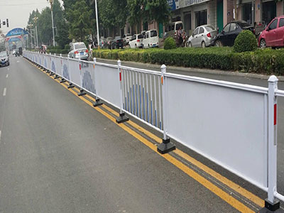 石家莊市廣告牌護(hù)欄-22公里