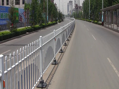 邵陽(yáng)市政道路護(hù)欄-18公里